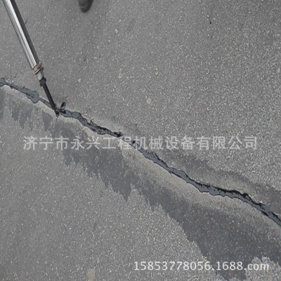 永兴沥青马路专用灌缝机 小型手推60升灌缝机专家图4