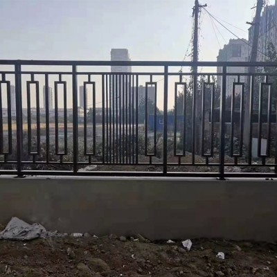 不锈钢护栏 桥梁防撞栏 高架桥隔离 景观栏杆 上门施工安装